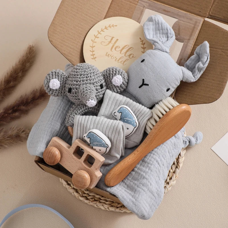 Baby Double Sided Cotton Blanket 7PCS Newborn Bath Set Gift Box Wooden Crochet Rattle Brushs Bracelet Towel For Baby Shower Gift
